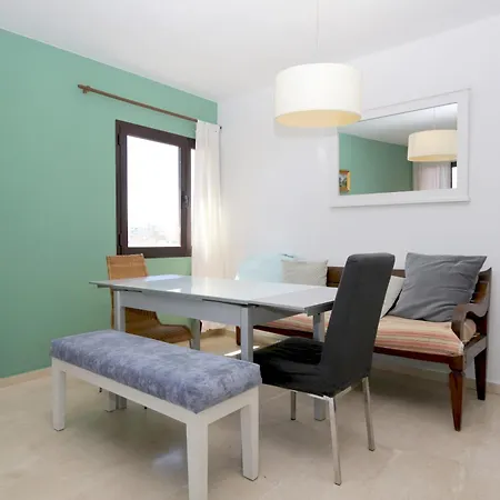 Town Eddie * Εστεπόνα